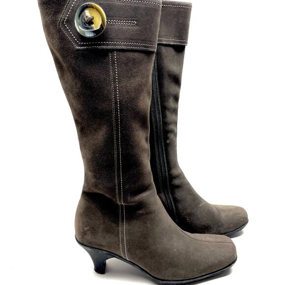 La Canadienne heeled boots grey suede side zipper button detail - Picture 7 of 9